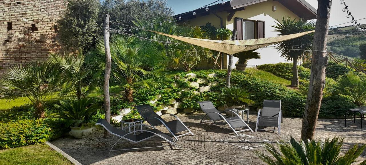 Agriturismo Tenuta Santa Maria Notaresco Экстерьер фото